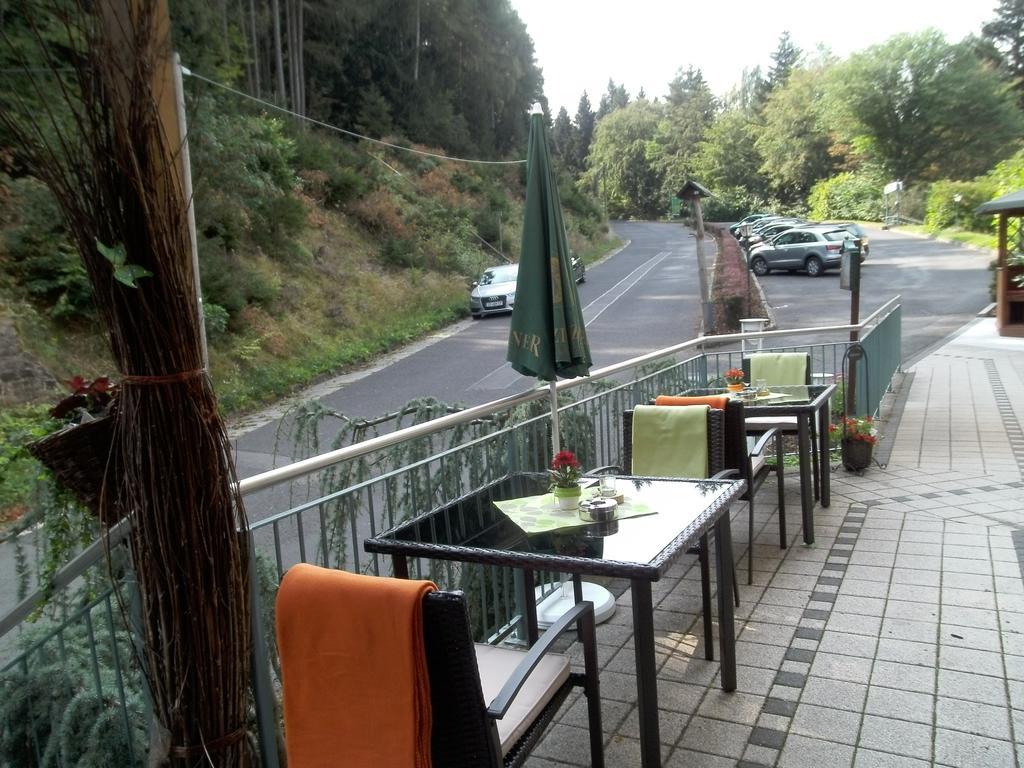 Hotel Am Wald -Garni- Elgersburg Экстерьер фото