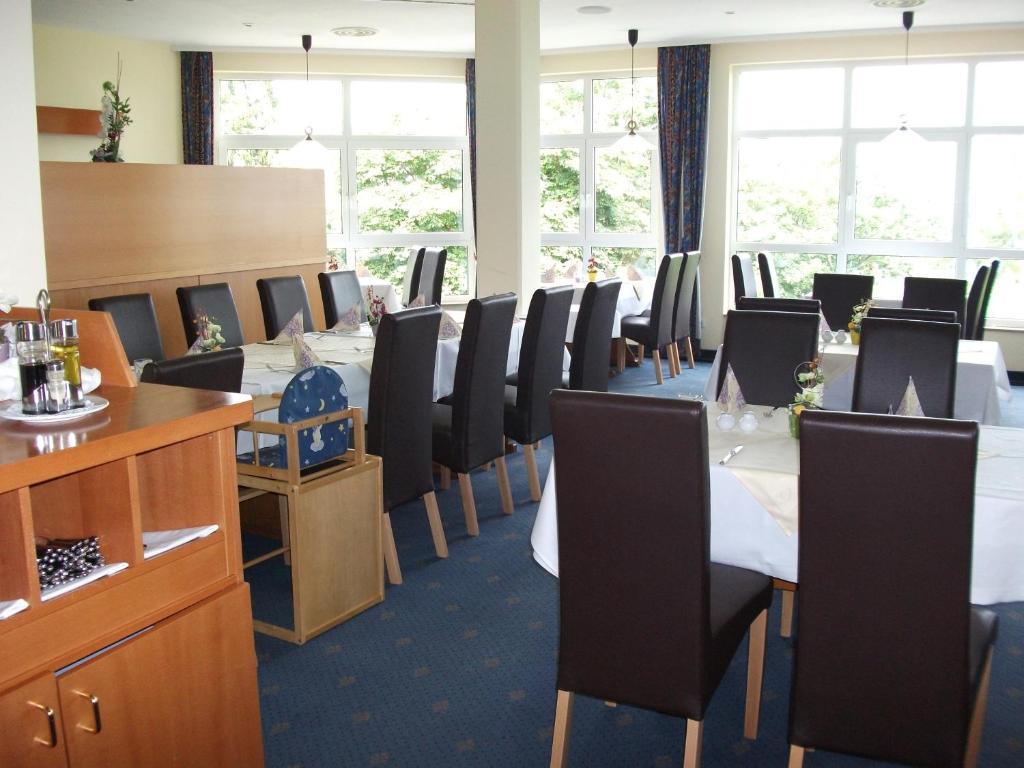 Hotel Am Wald -Garni- Elgersburg Экстерьер фото