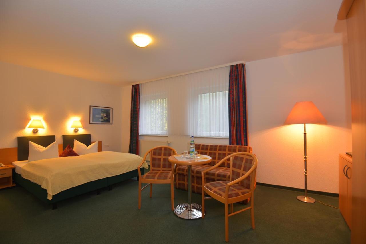 Hotel Am Wald -Garni- Elgersburg Экстерьер фото