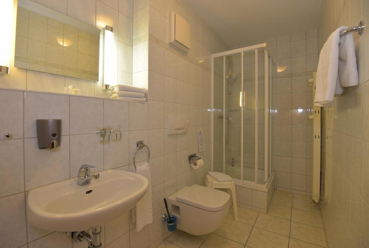 Hotel Am Wald -Garni- Elgersburg Экстерьер фото