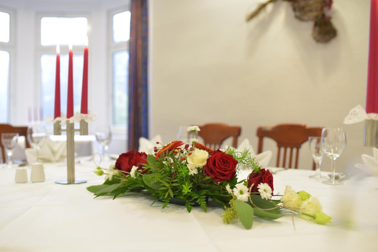 Hotel Am Wald -Garni- Elgersburg Экстерьер фото